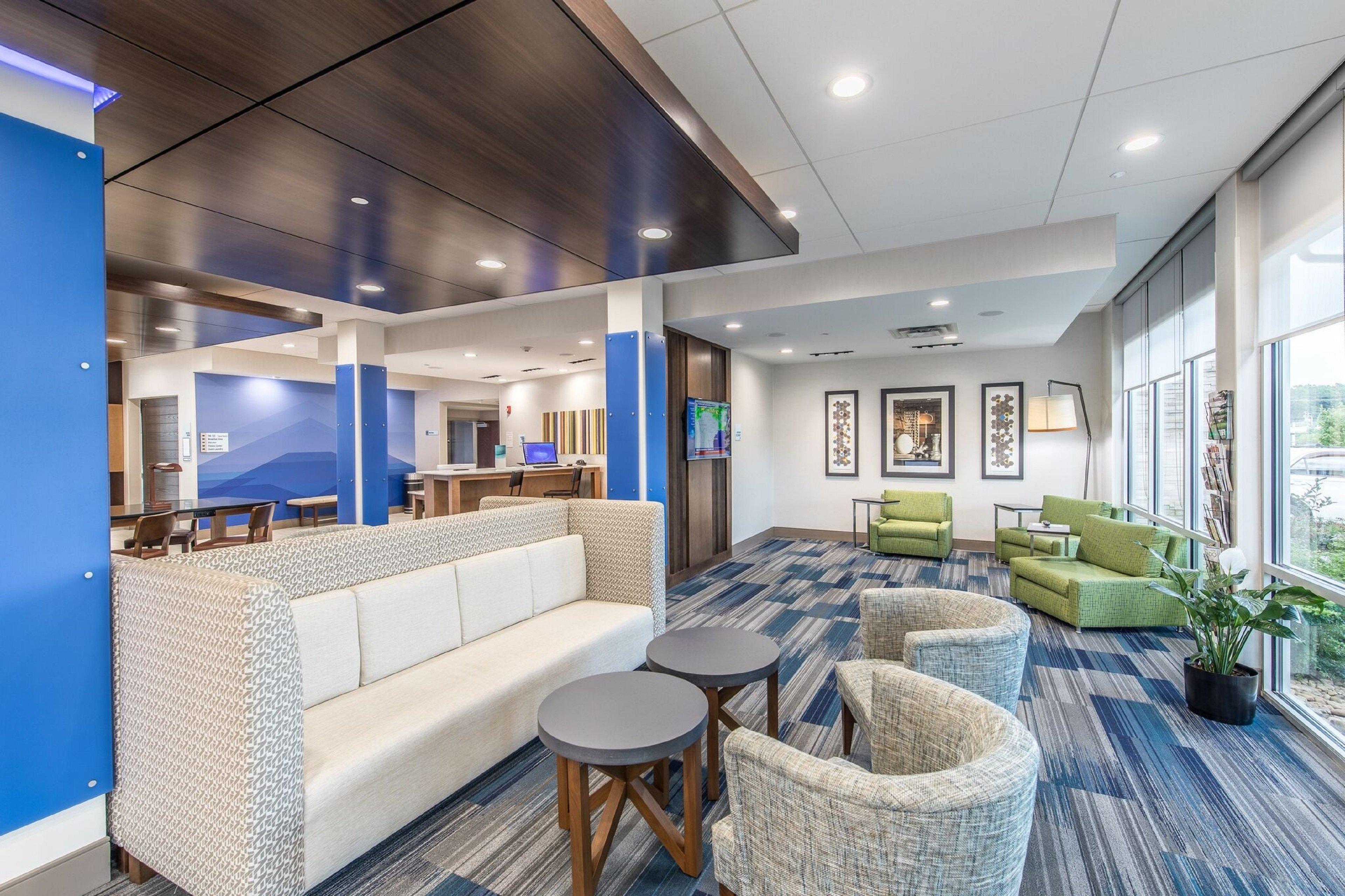 Holiday Inn Express & Suites - Milledgeville, An Ihg Hotel Exterior foto
