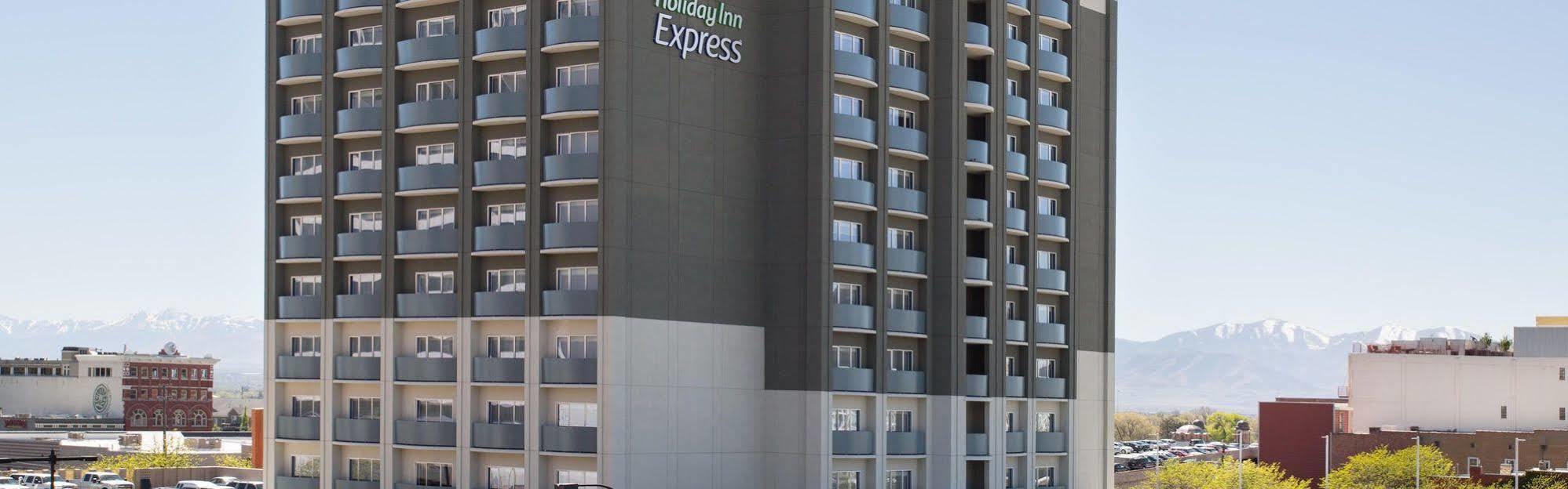 Holiday Inn Express & Suites - Milledgeville, An Ihg Hotel Exterior foto
